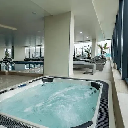 Alezzi Sunwaves Apartment