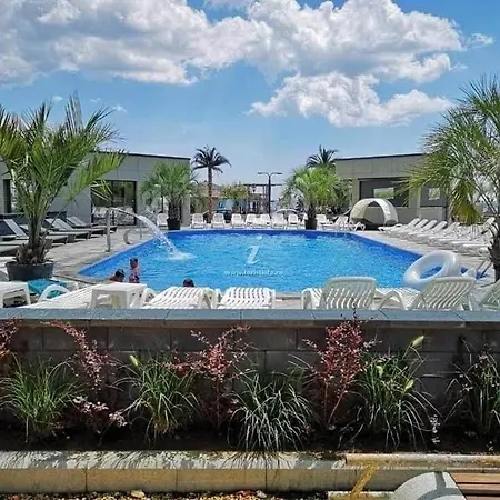 Alezzi Sunwaves Apartment *
